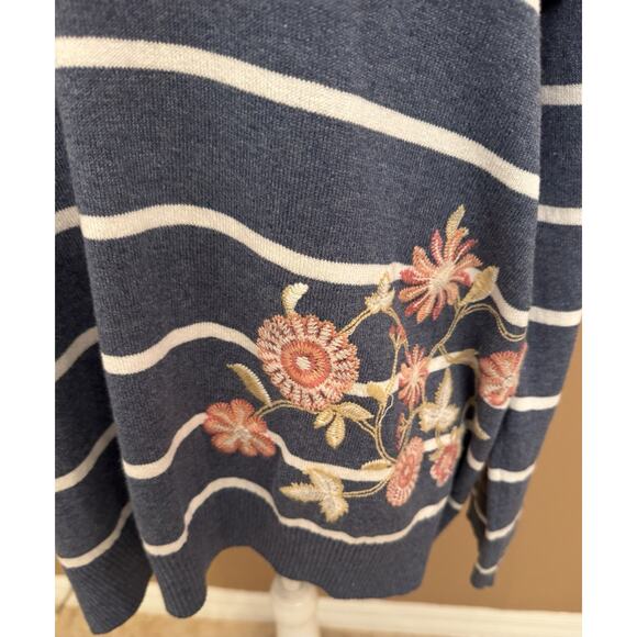 J Jill Women's V Neck Pullover Embroidered Hooded Sweater Size L - Picture 2 of 8